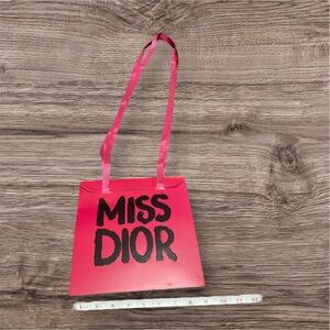 miss Dior envelope gift bag with crossbody length ribbon